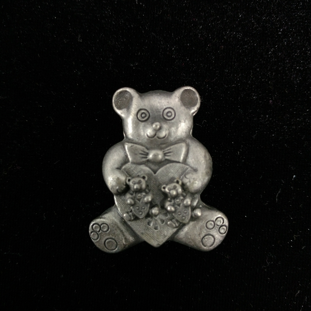 Vtg Bear locket with earrings